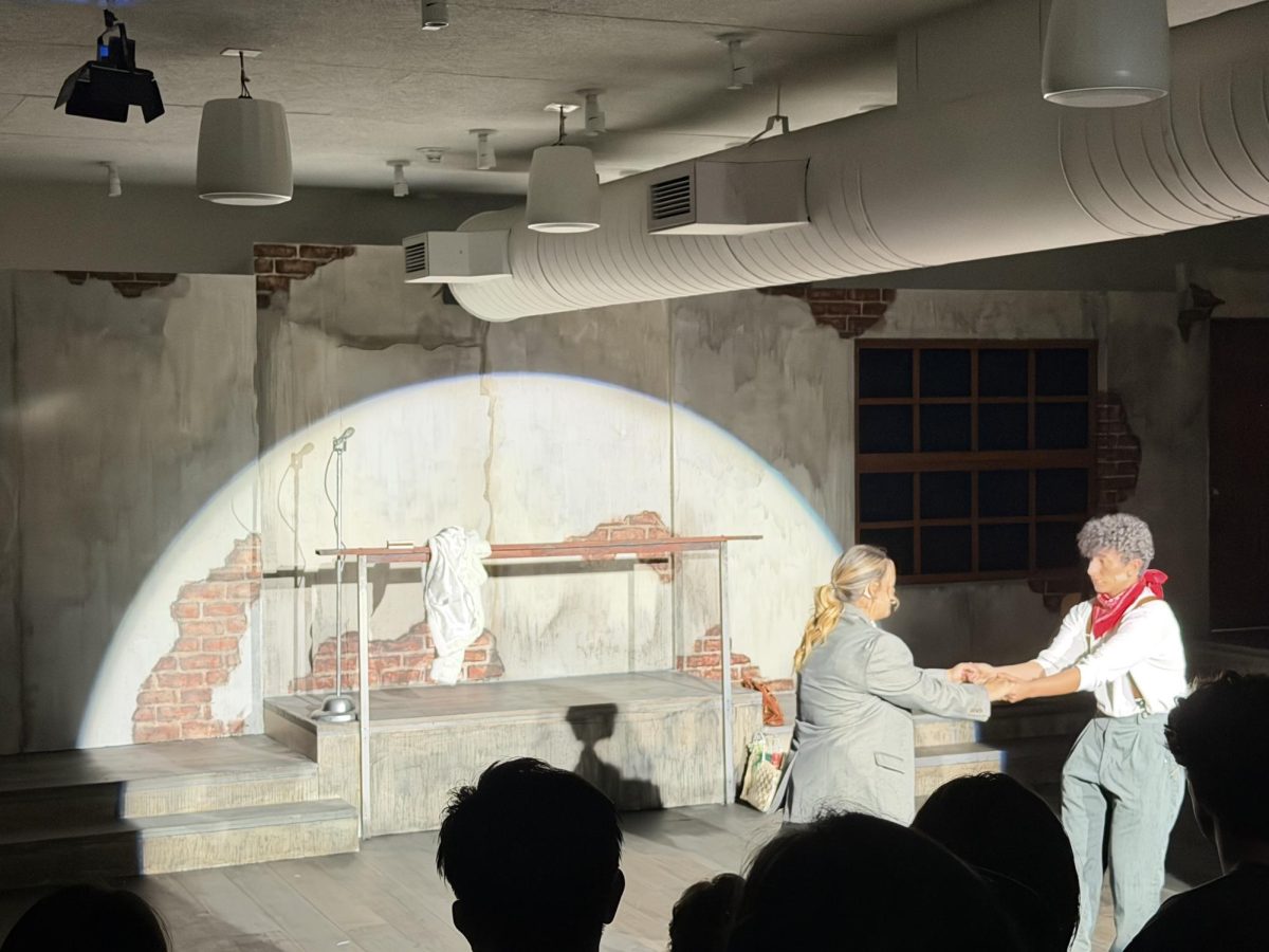 Orpheus dances with Eurydice